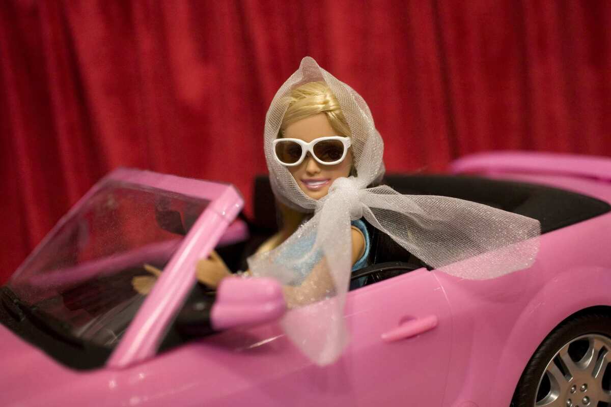 Barbie life in the dreamhouse deals car